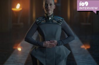 ‘Foundation’ Season 3 Digs Into What It’s Like for a Robot to Have an Existential Crisis