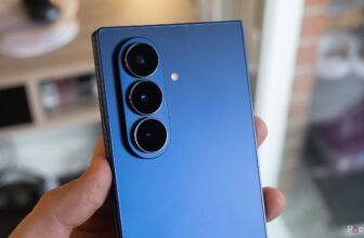 The only reason I don’t buy Samsung phones is bloatware