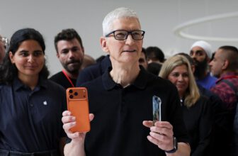 US labor board drops allegation that Apple’s CEO violated employees’ rights