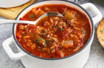 Cozy Stuffed Pepper Soup, Made Easy!