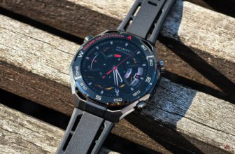 This flagship smartwatch packs a feature Apple and Samsung only wish they had