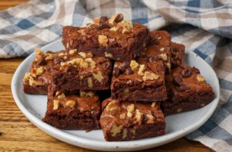 Walnut Brownies – Barefeet in the Kitchen