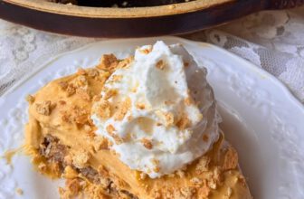 Frost on the Pumpkin Pie – Easy Creamy Pumpkin Pie