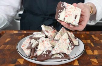 Peppermint Bark – Barefeet in the Kitchen